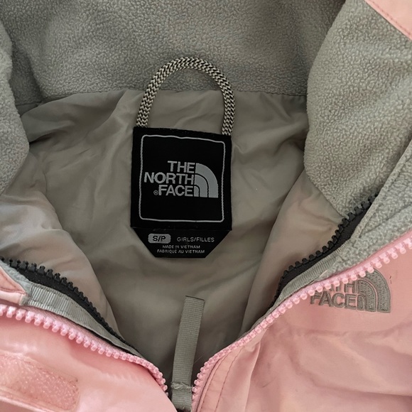 North Face windbreaker - Picture 2 of 3